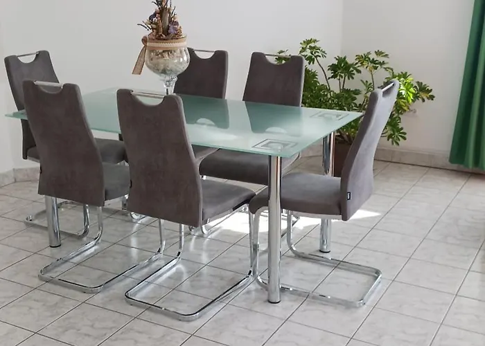 Maria Apartmanhaz Lägenhet